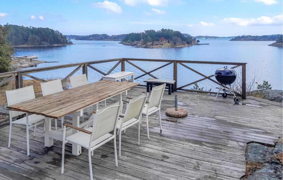 1 Bedroom Awesome Home In Djurhamn