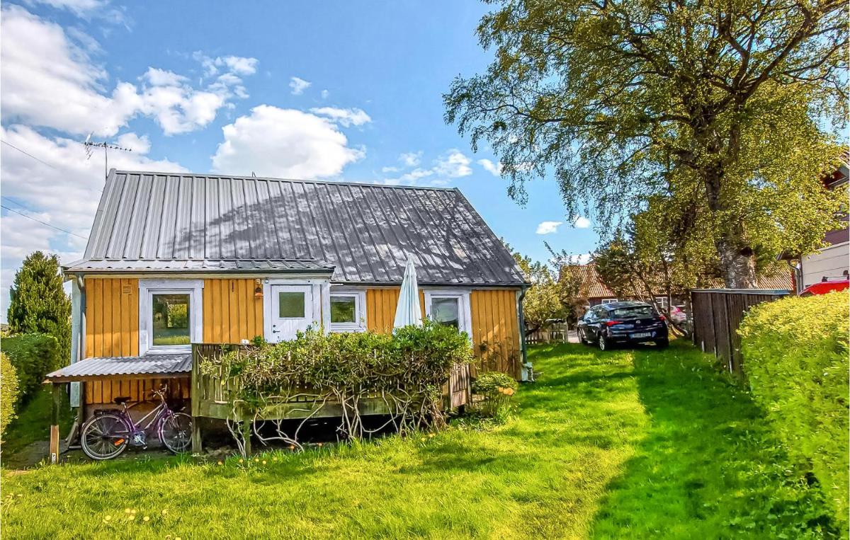 Amazing Home In Västra Karup With Wifi