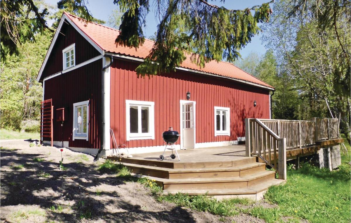 Awesome Home In Strängnäs With Wifi