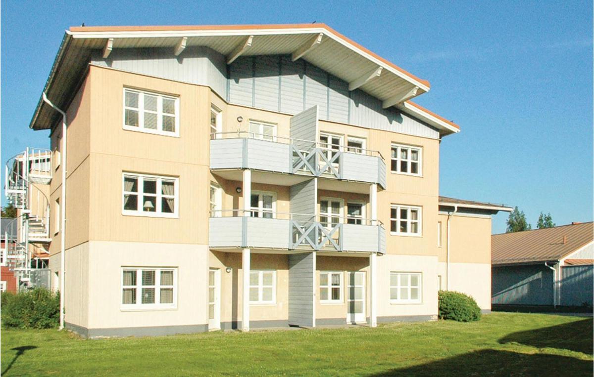 Beautiful Apartment In Sysslebck With Kitchen