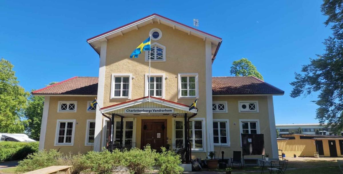 Charlottsborgs Camping, Vandrarhem och Ställplats
