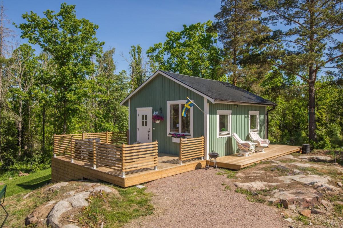 Cozy holiday house close to nature in Ödeshög, Gränna