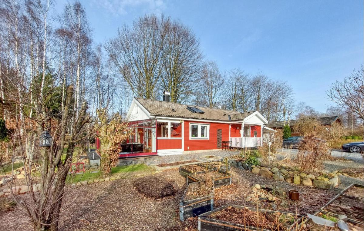 Cozy Home In Örkelljunga With Wifi