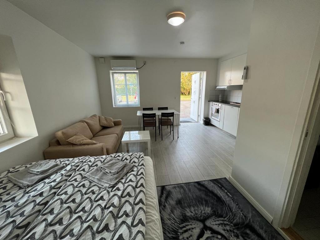 Furnished apartment close to the beach