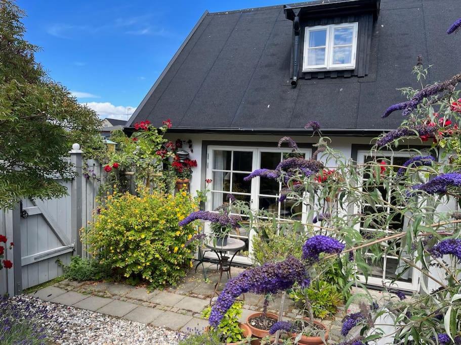 Huset i gränden - granne med havet