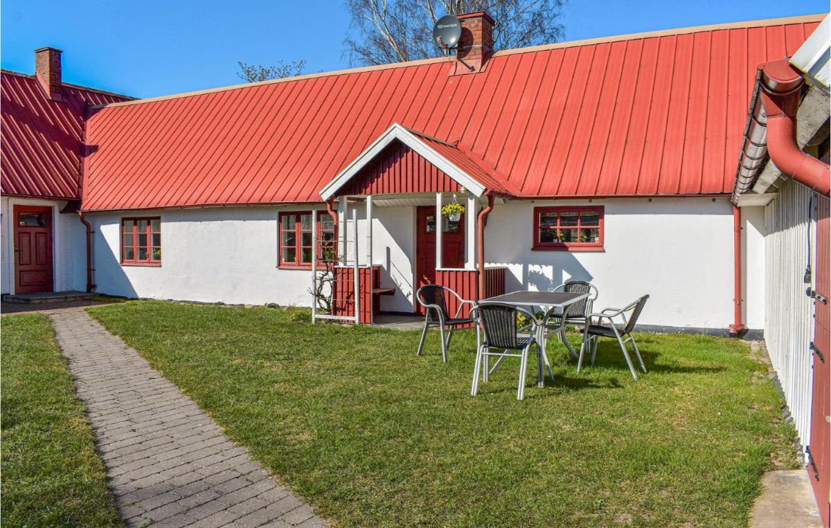 Nice Apartment In Nybrostrand With Kitchen