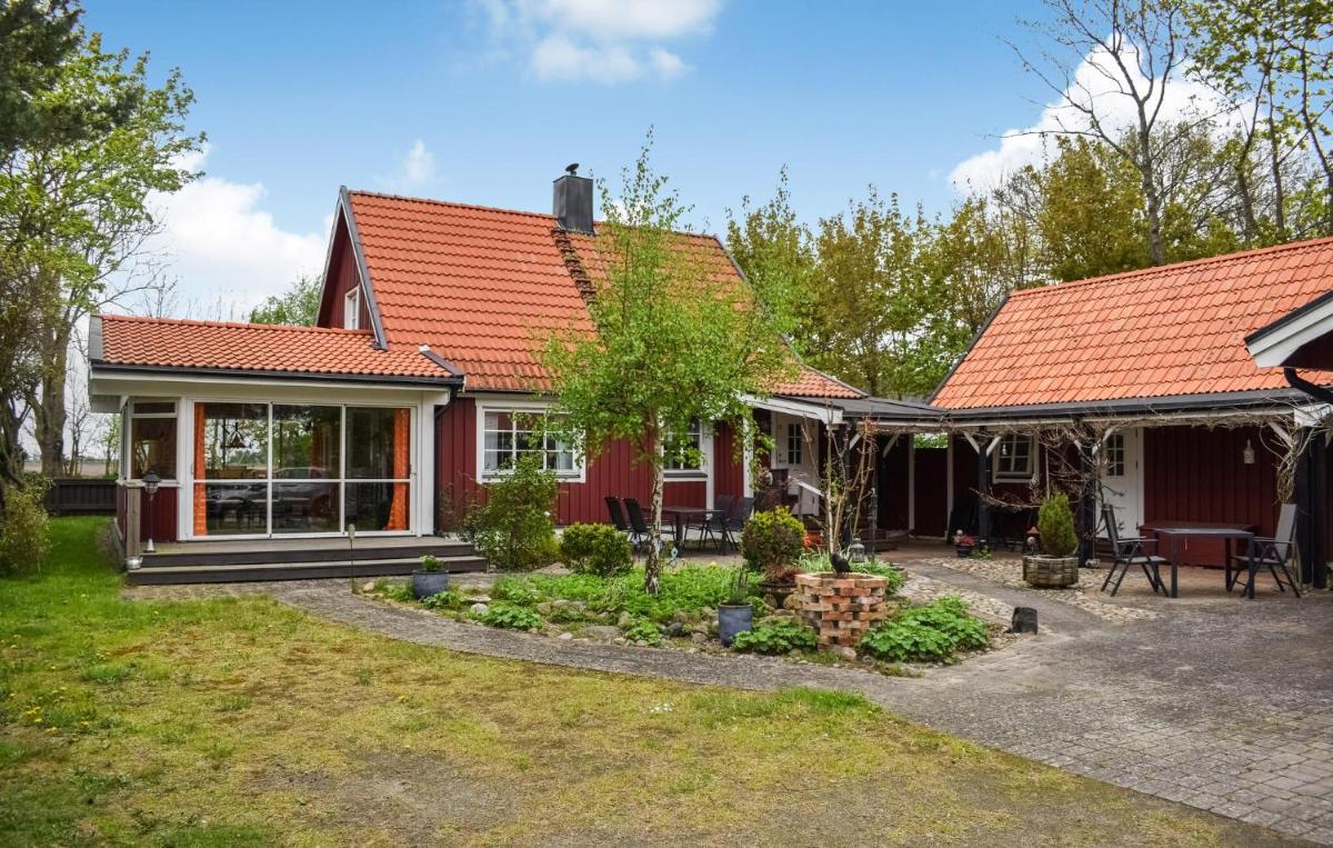 Nice Home In Fjlkinge With Kitchen