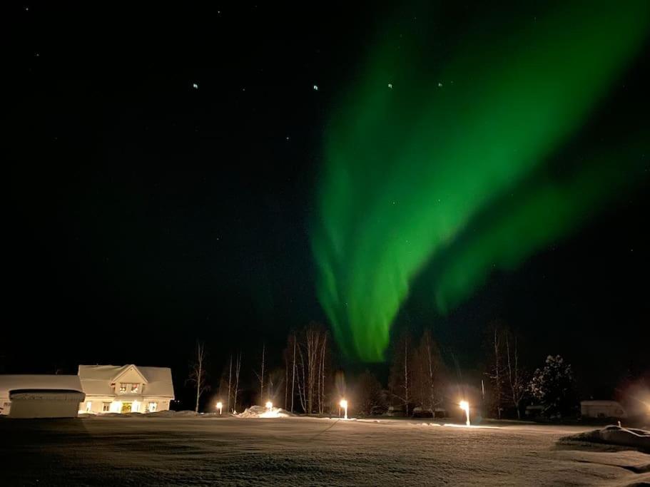 Northern Lights exclusive house by the river