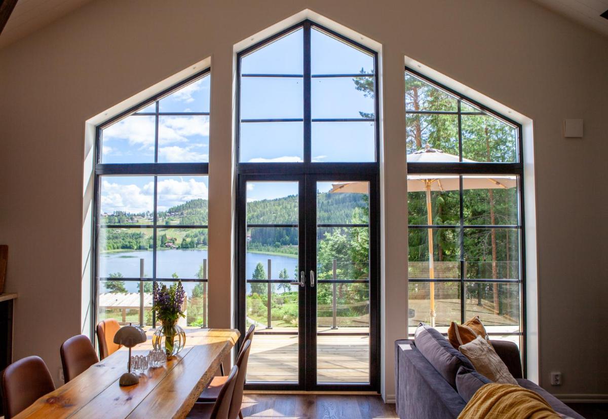 Nybyggt hus med bastu, badplats & finaste utsikten