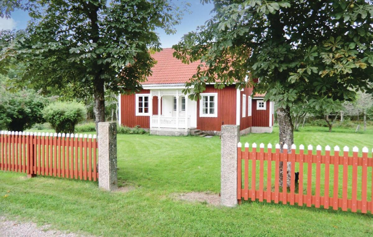 Stunning Home In Blomstermåla With Kitchen