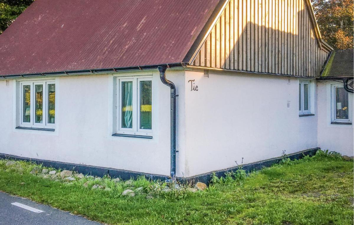 Stunning Home In Gärsnäs With Wifi
