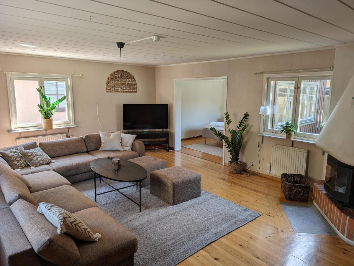 Tranquil Villa with Garden Views & Terrace 3BR